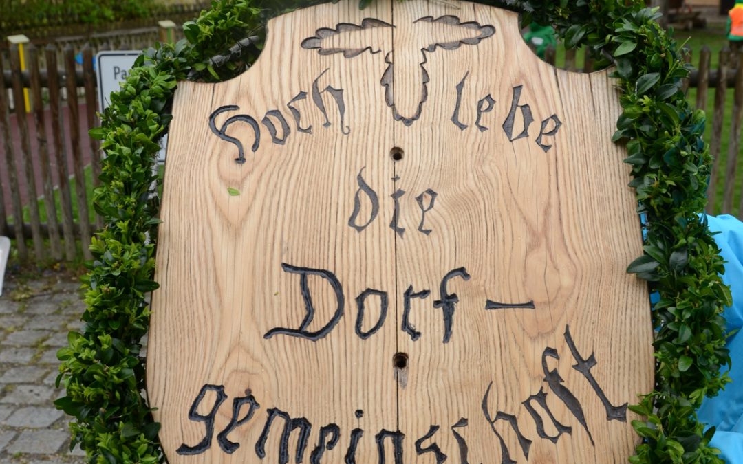 Maibaumaufstellen 2015